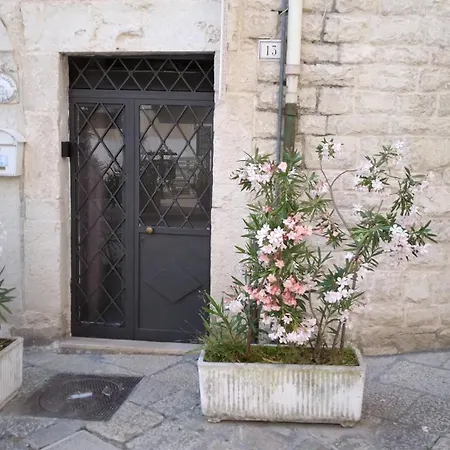 Piazzetta Scolanova Nocleg ze śniadaniem Trani