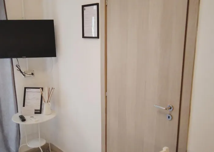 Piazzetta Scolanova Trani